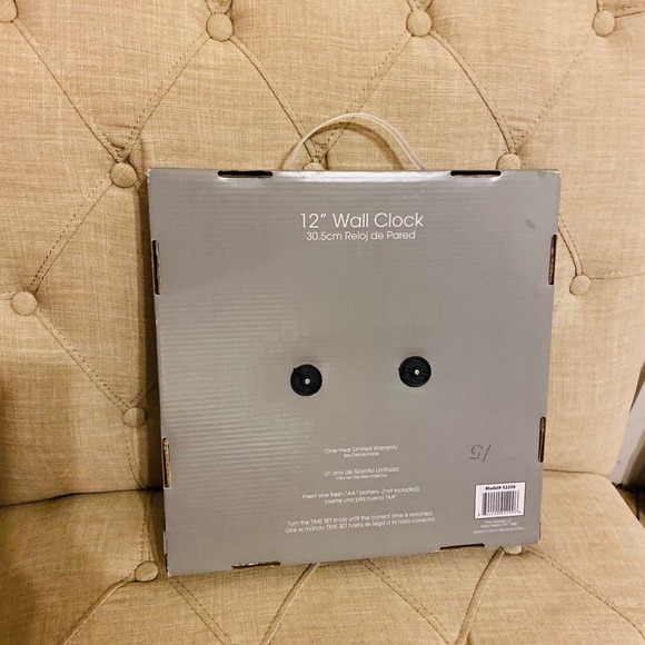 Wall Clock - Picture 2 of 2